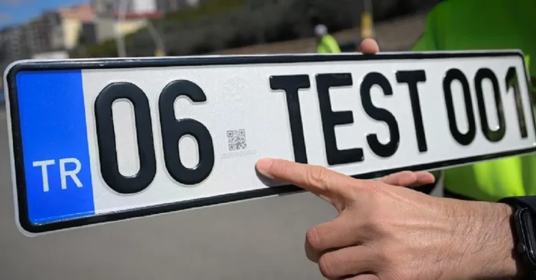 Hatalı basılmış araç plakası ücretsiz olarak yenileniyor