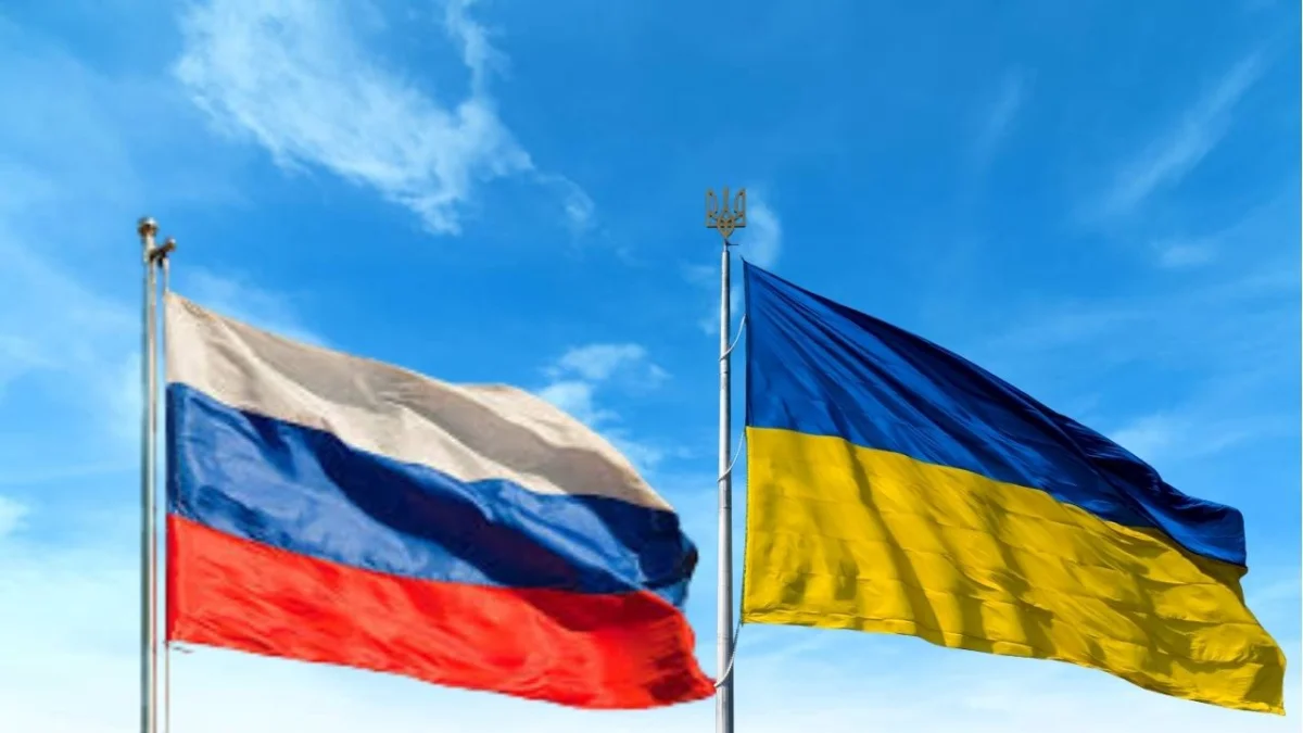 Rusya ve Ukrayna bayrakları, Paskalya yumurtası ve barış sembolü