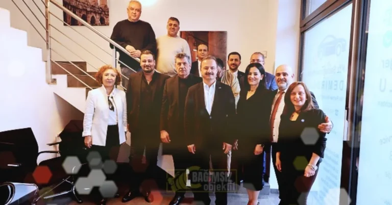 Ağıralioğlu'nun Almanya'daki IUC Derneği ziyareti sırasında çekilen hatıra fotoğrafı