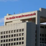 Özelleştirme İdaresi Başkanlığı logosu ve 10 uzman yardımcısı alımı ilanı