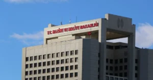 Özelleştirme İdaresi Başkanlığı logosu ve 10 uzman yardımcısı alımı ilanı