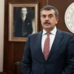 Milli Eğitim Bakanı Yusuf Tekin, OECD yetkilileriyle mesleki eğitim modelini görüşüyor.