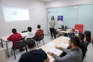 İzmir'de engelli gençler İŞ-İN programı ile iş hayatına hazırlanıyor