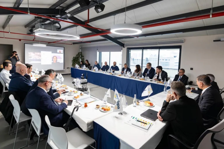 İzmir Yapay Zeka Konseyi'nin ilk toplantısı ve dijital dönüşüm vurgusu