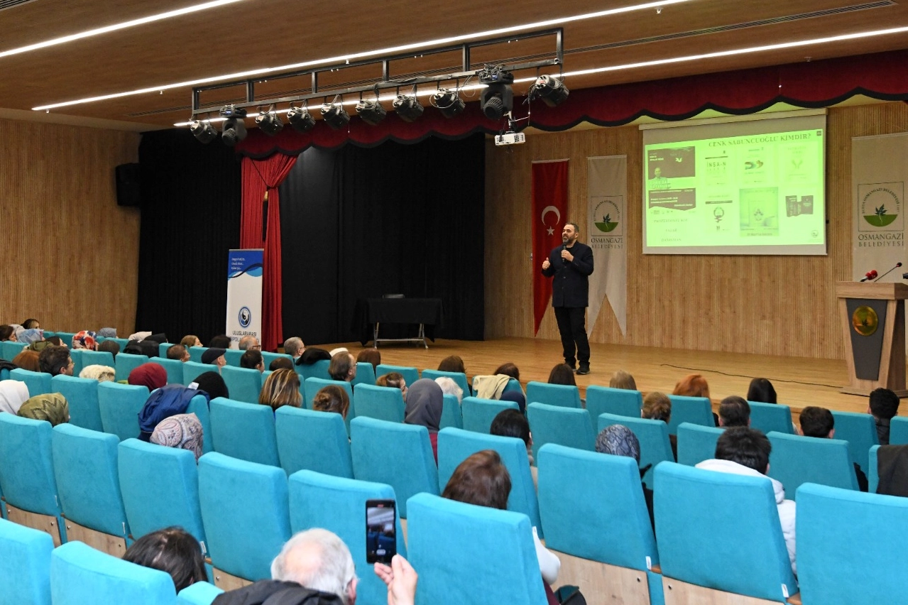 Bursa Osmangazi'de bipolar bozukluk farkındalığına yönelik düzenlenen 'Farkındalıklı İnsan' semineri.