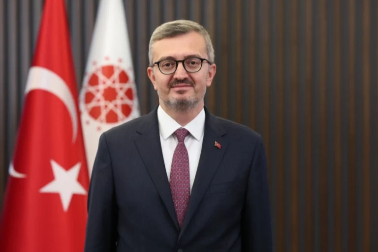 Cumhurbaşkanlığı İletişim Başkanı Burhanettin Duran'ın İsrail'in Filistinlilere yönelik idam düzenlemesine tepkisini gösteren görsel.