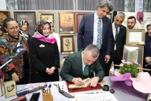 KO-MEK ilçe sergileri kapsamında sergilenen el emeği göz nuru ürünler