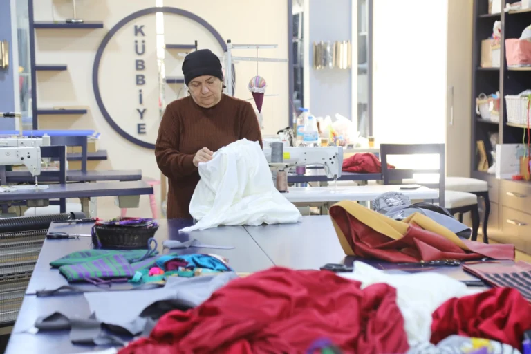 Gaziantep'in tarihi saray kumaşı kutnu'nun günümüzdeki üretimi ve tanıtımı