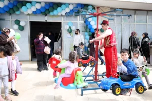 Çayırova Millet Bahçesi'nde Kütüphane Haftası kapsamında çocuk şenliği düzenlendi