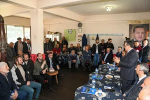 Trabzon Büyükşehir Belediye Başkanı Ahmet Metin Genç, Akçaabat Işıklar Mahallesi'nde vatandaşlarla buluştu.