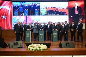 Ankara Büyükşehir Belediyesi ASKİ tarafından hayata geçirilen 1.1 milyar dolarlık altyapı projelerinin temel atma ve açılış töreni