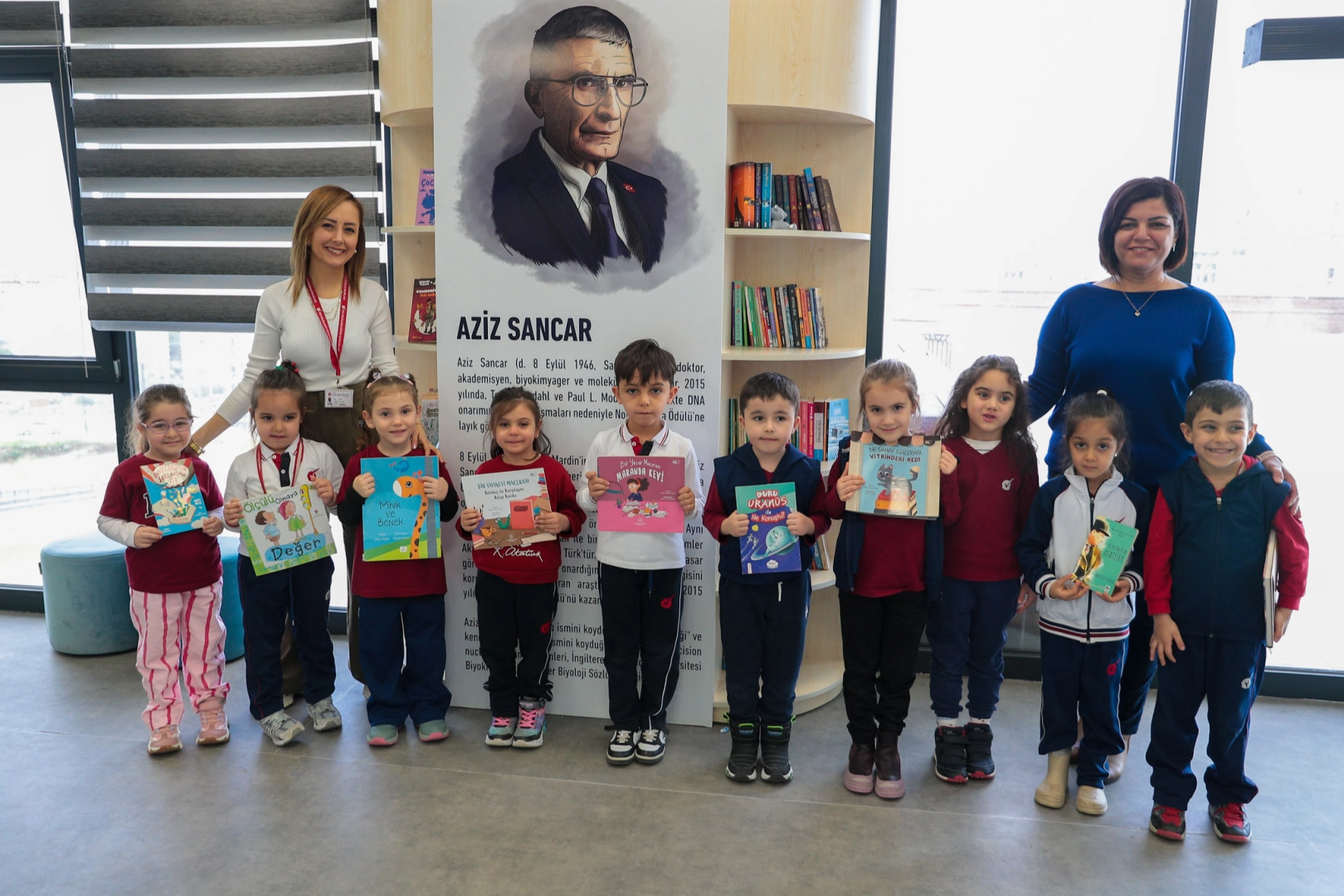 Aliağa Aziz Sancar Kütüphanesi'nde Kütüphane Haftası etkinlikleri kapsamında öğrencilerle bir araya gelindi.