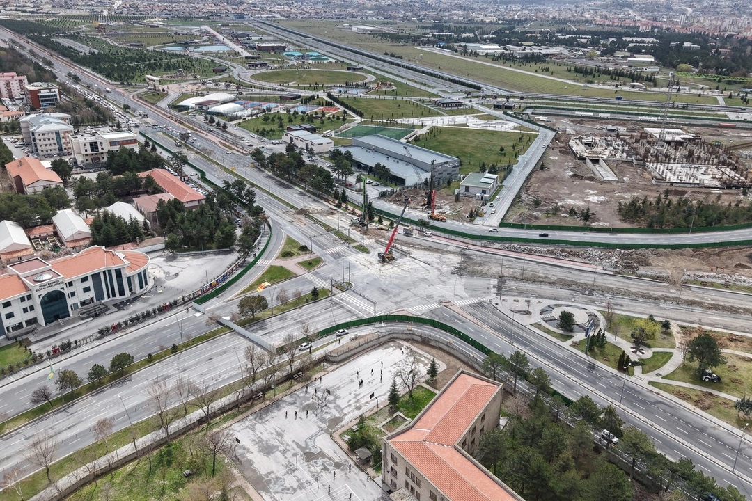Kayseri Kartal Katlı Kavşağı ve Bağlantı Yolları Projesi'nde devam eden çalışmalar