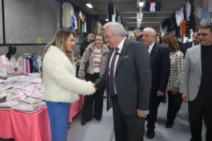 Bursa Nilüfer Balat'ta yeni açılan giyim pazarı