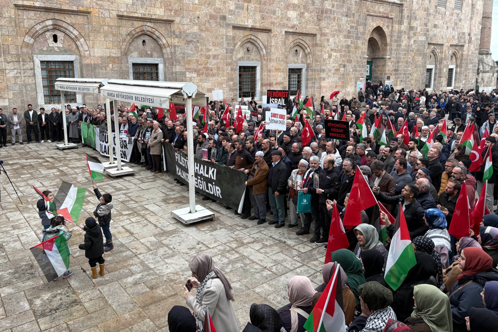 Bursa Gönüllü Kuruluşlar Platformu'ndan Filistin'e destek açıklaması