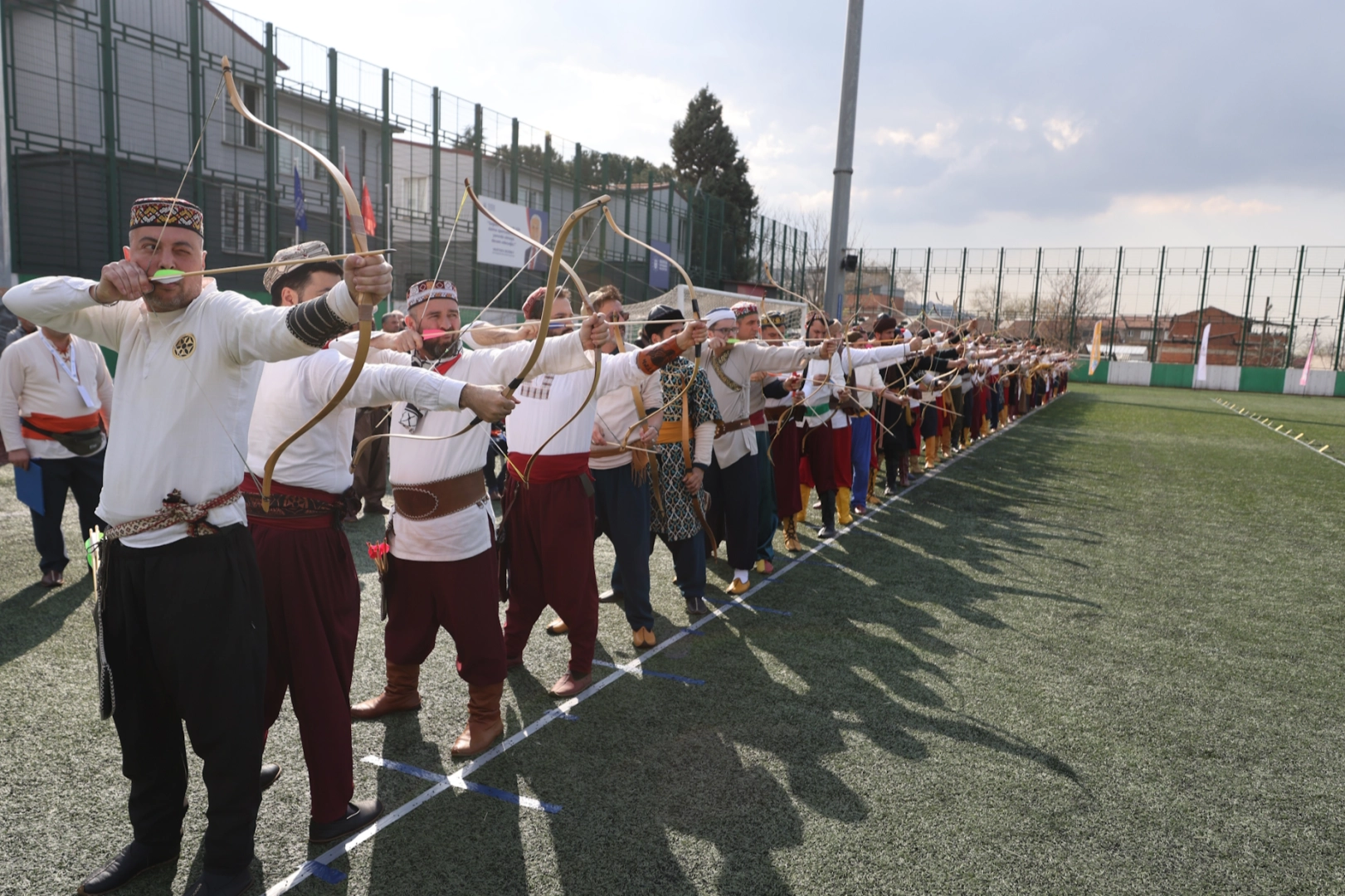 Bursa Uluslararası Spor Festivali'nde oryantiring ve geleneksel okçuluk etkinlikleri