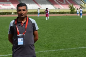 Altınordu Ağrı Futbol Okulu'nda eğitim sorumlusu olarak göreve başlayan Özdemir Doğan