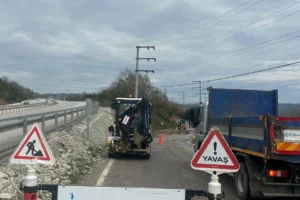 Kocaeli Büyükşehir Belediyesi ekiplerinin ulaşım altyapısı çalışmaları