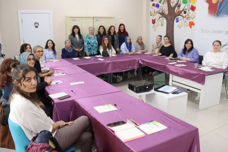 İzmit Bağ Projesi kapsamında eğitim alan kadın girişimciler