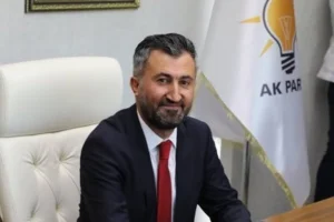AK Parti Ağrı İl Başkanı İlhami Yıldız, sağlık alanındaki yeni yatırımları ve hizmete girecek dört hastaneyi duyurdu.