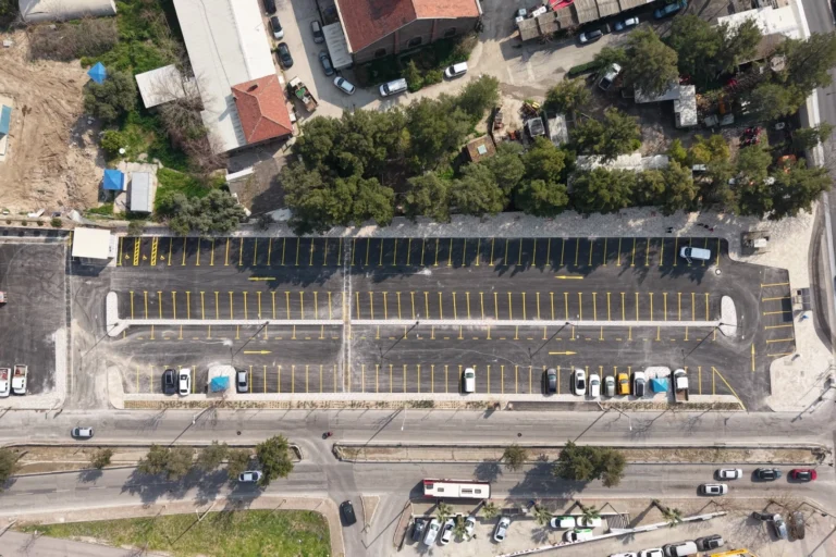 İzmir'de hizmete giren 154 araçlık ücretsiz otopark