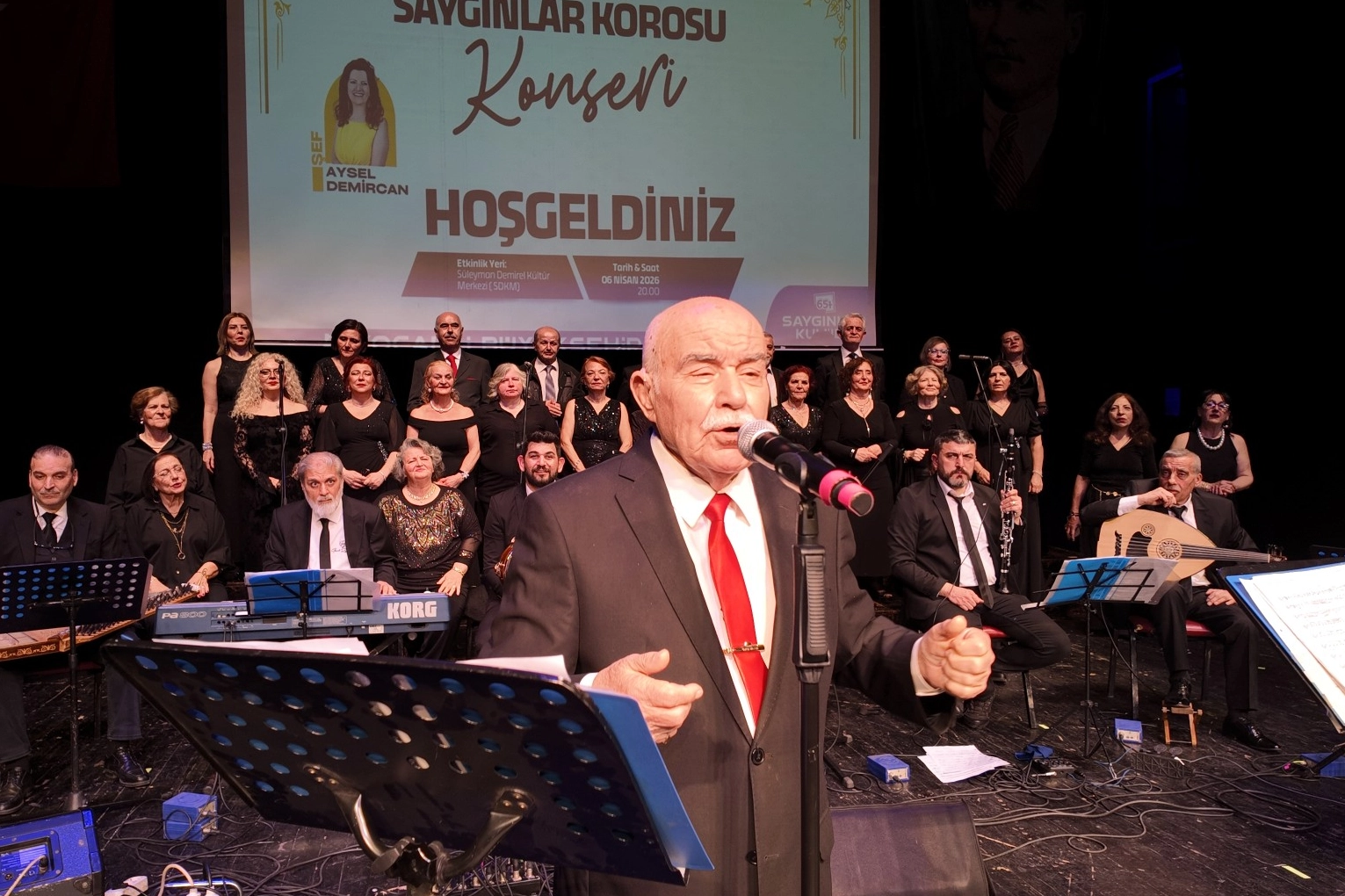 Kocaeli Saygınlar Korosu'nun Türk Sanat ve Halk Müziği konserinden genel görünüm