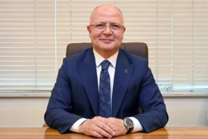 AK Parti Bursa İl Başkanı Davut Gürkan, millet iradesi vurgusu yapıyor.