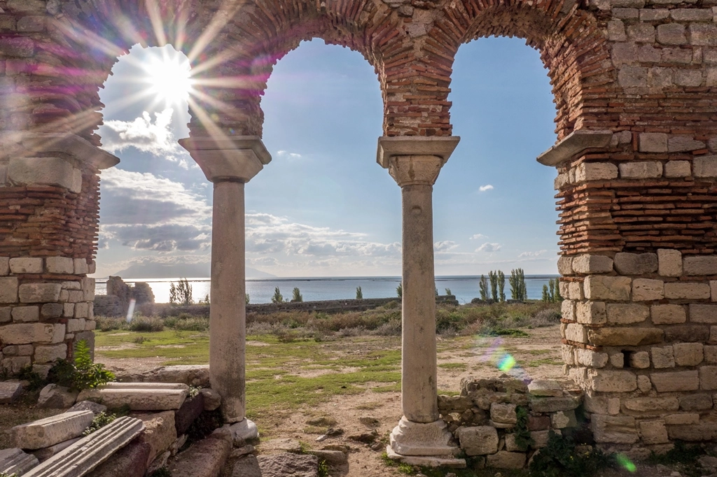 Enez Kalesi restorasyonu için ayrılan yetersiz ödenek eleştirisi