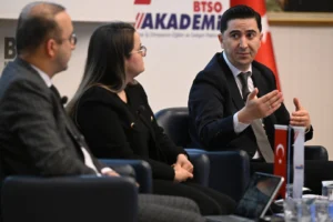 BTSO Akademi'de düzenlenen veri temelli vergi gözetimi semineri