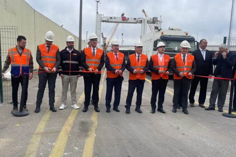 Bursa Gemlik Limanları'nda güvenlik artışı için ikinci X-ray cihazı hizmete girdi.