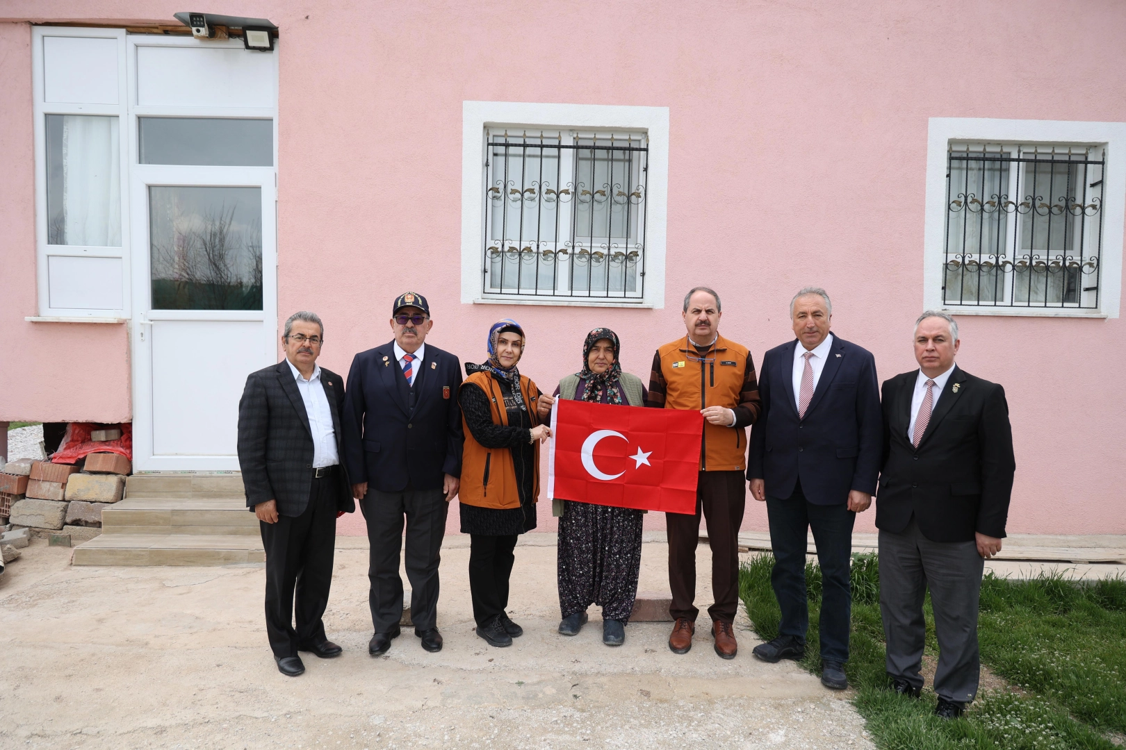 Konya'da Polis Haftası kapsamında şehit polis ailelerine yapılan vefa ziyaretleri
