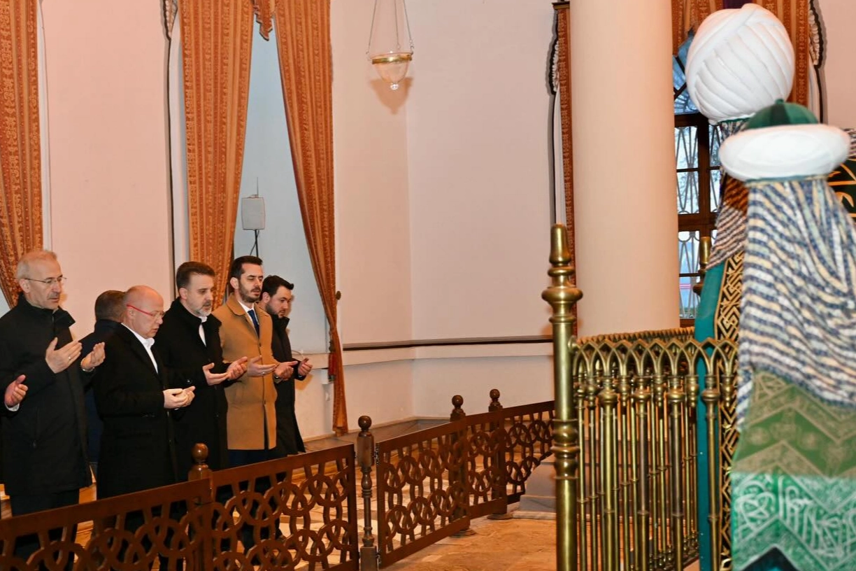 Bursa Büyükşehir Belediye Başkan Vekili Şahin Biba'nın göreve başlaması ve Nilüfer Belediyesi'ndeki yolsuzluk operasyonları