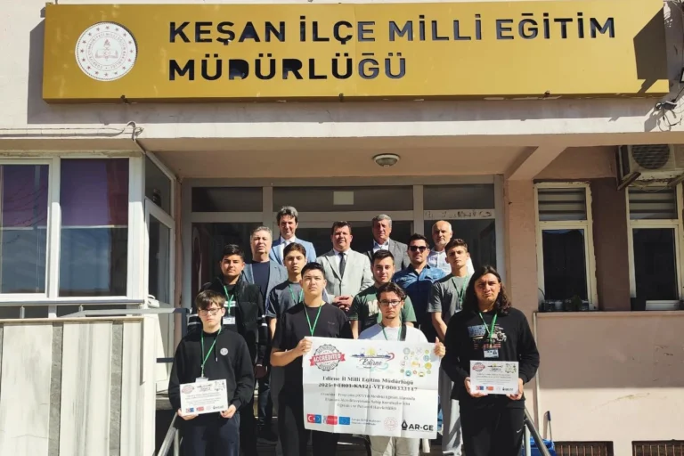 Keşanlı öğrencilerin Almanya'da Erasmus+ projesi kapsamında mesleki eğitim aldığı görsel