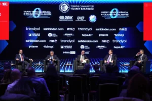 Türkiye'nin ulaştırma altyapısına yapılacak 200 milyar dolarlık yatırımın simgelendiği görsel