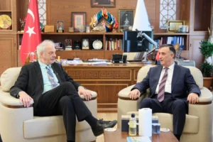 Nobel Kimya Ödülü sahibi Prof. Dr. Morten Meldal, Gebze Teknik Üniversitesi'nde öğrencilerle buluştu.