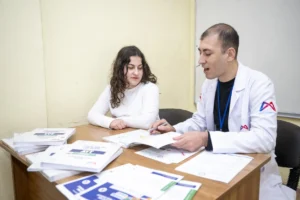 Mersin Büyükşehir Belediyesi'nin eğitim kurslarına katılan görme engelli Adile Nisa'nın başarı hikayesi