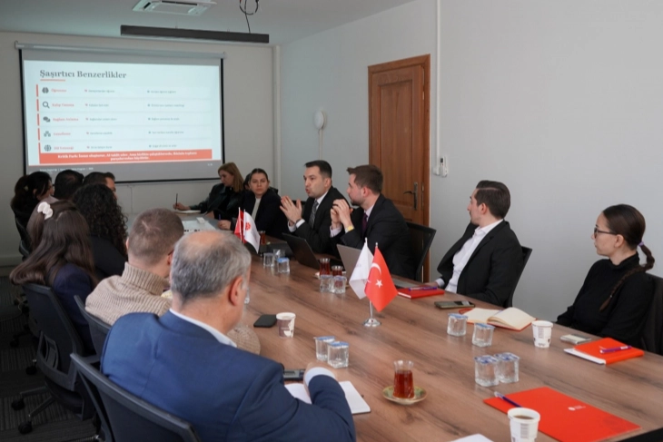 İletişim Başkanlığı Antalya personeline yapay zekâ eğitimi veriyor