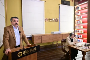 Bursa Yıldırım'da kültür politikaları üzerine düzenlenen söyleşi