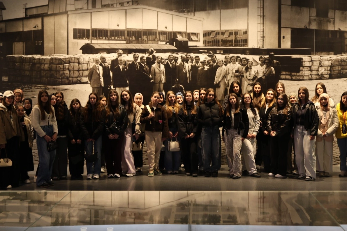 İskeçeli gençler Kocaeli'yi keşfederken