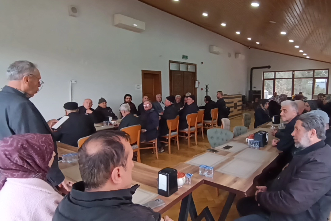 Pazaryeri Belediye Başkanı Yaşar Karabey, AK Parti Danışma Meclisi Toplantısı'nda konuşuyor.