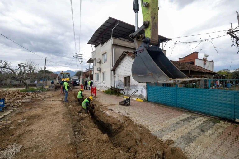 İZSU, Torbalı, Menderes ve Selçuk'ta içme suyu altyapısını yeniliyor