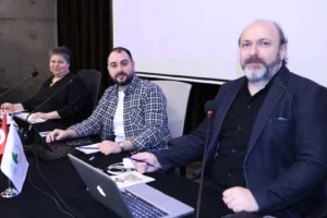 Osmangazi Belediyesi Ana Baba Okulu semineri ailelere yönelik eğitim veriyor