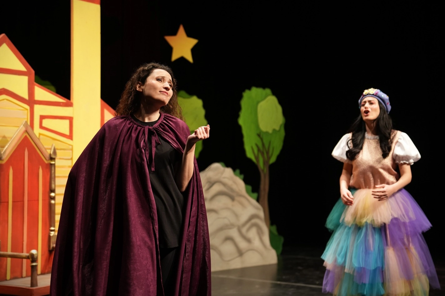 Keçiören Belediyesi'nin Sihirli Madalyon adlı çocuk oyunu sahnelendi