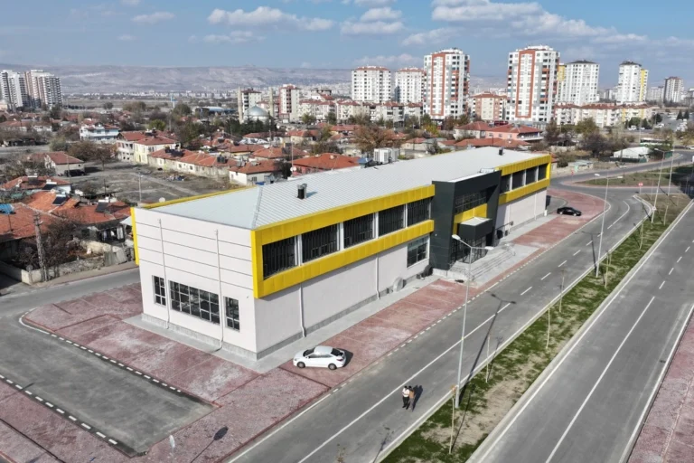 Kocasinan Yunusemre Sosyal Tesisi'nin açılışından bir görüntü