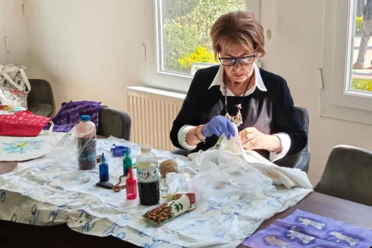 Maltepe'de düzenlenen batik atölyesi etkinliği