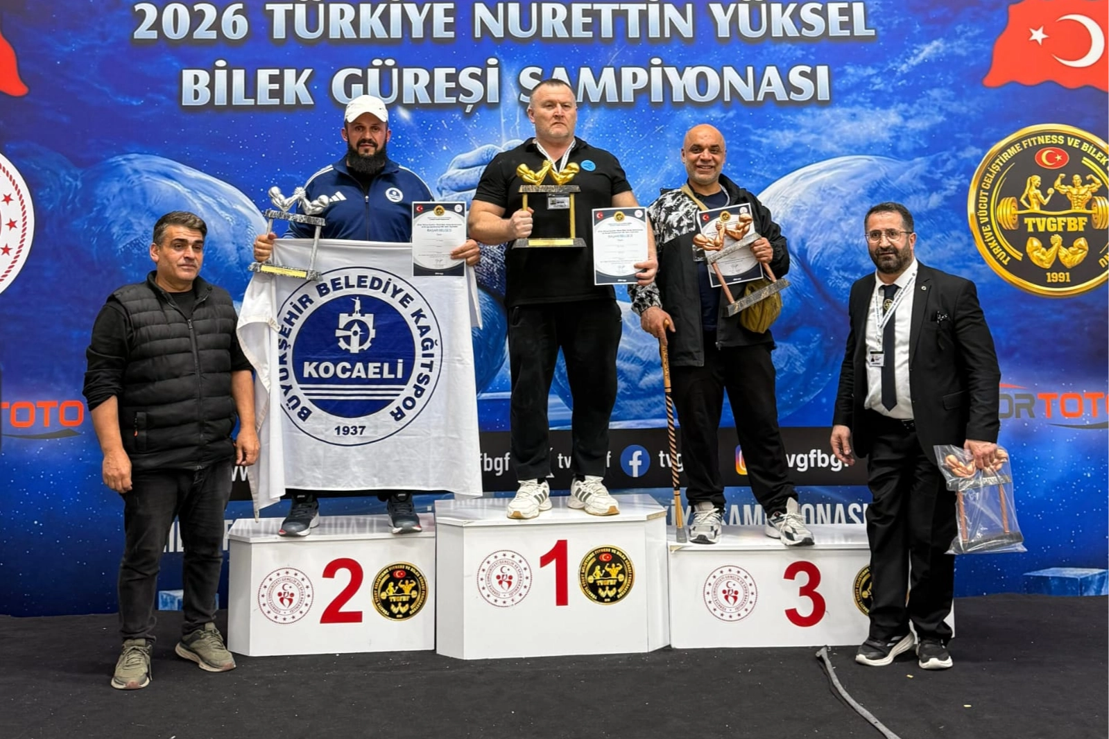 Kocaeli Kağıtspor sporcuları ve kazanılan madalyalar