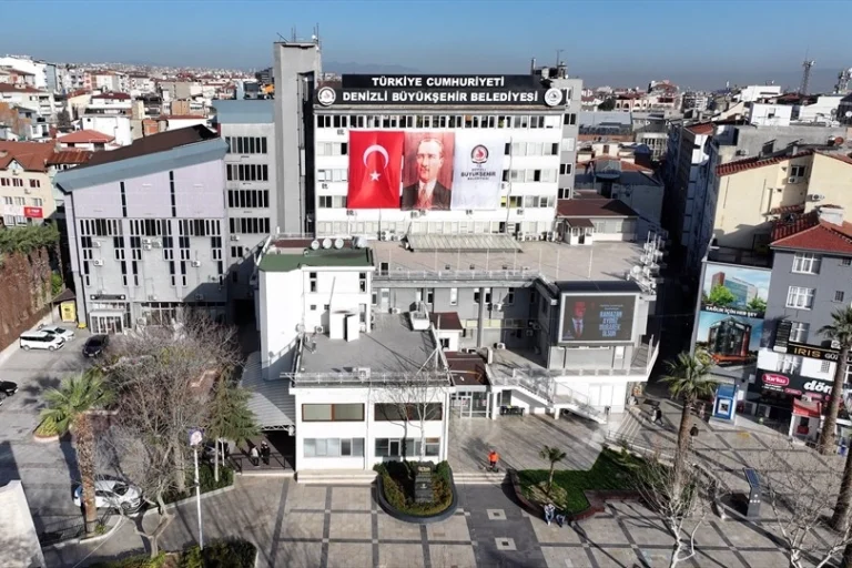 Denizli Büyükşehir Belediyesi'nin ihtiyaç sahiplerine sağladığı 6,6 milyon TL'lik ısınma desteği ödemeleri tamamlandı.