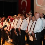 Kütahya'da düzenlenen geleneksel halk müziği konserine yoğun ilgi