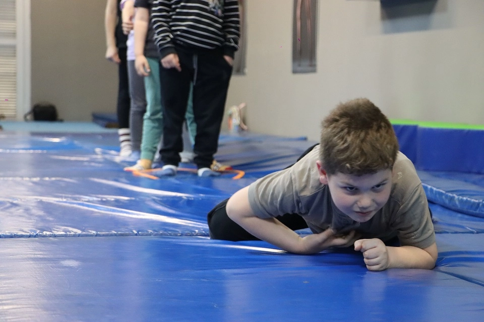 Maltepe Belediyesi'nin çocuklar için düzenlediği ücretsiz jimnastik kursları