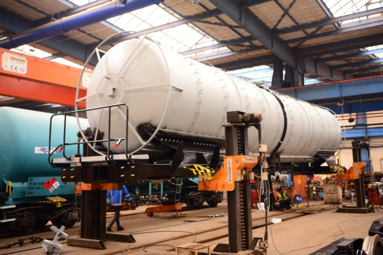 Milli Savunma Bakanlığı için TÜRASAŞ tarafından üretilecek 41 adet sarnıç yük vagonu.